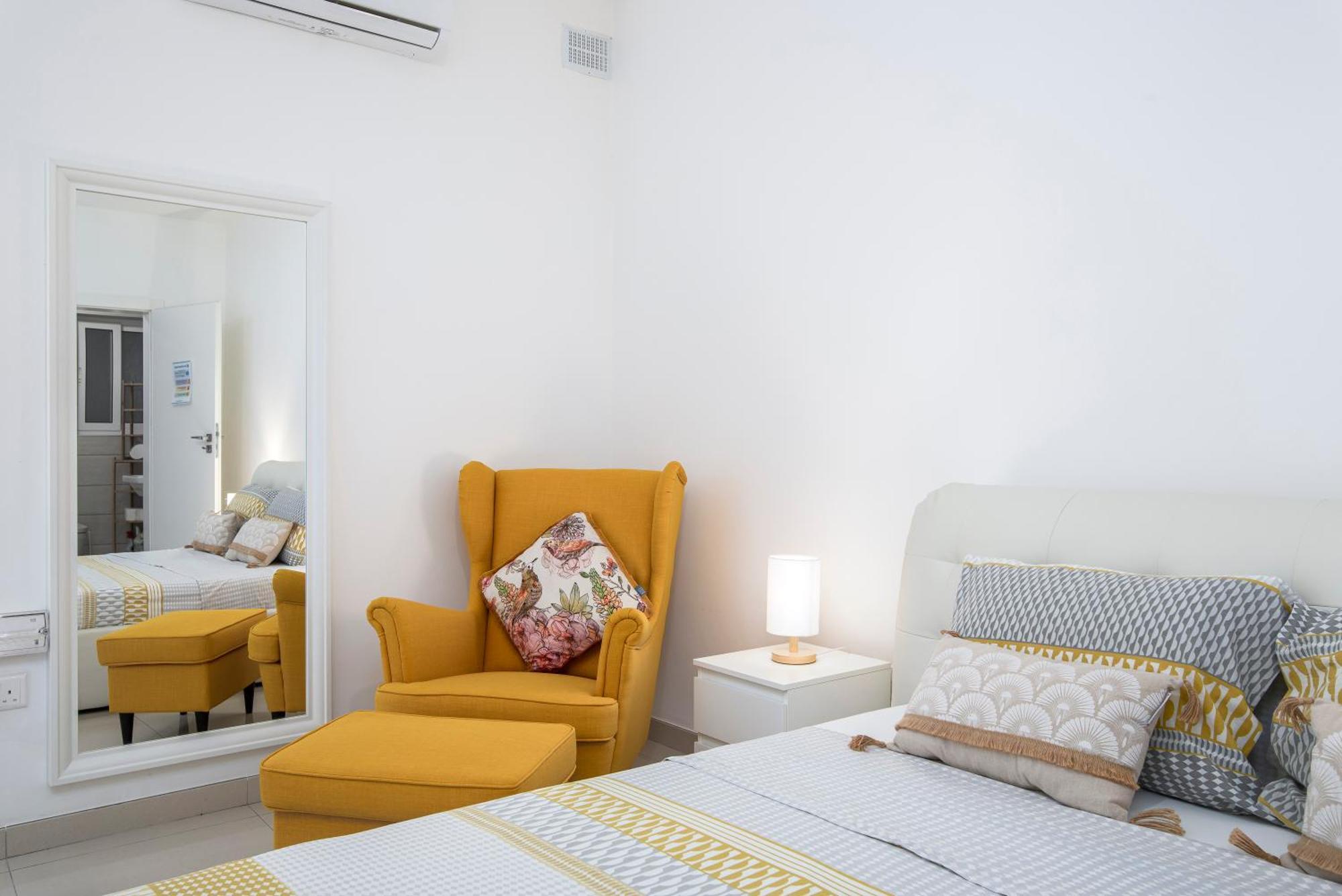 Spacious, Modern & Cosy 2 Bedroom 2 Bathroom Apartment - St. Julians San Ġiljan Buitenkant foto